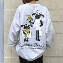 Cargar imagen en el visor de la galería, Sweatshirt- Shaun the Sheep Grey
