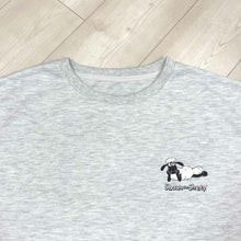 Cargar imagen en el visor de la galería, Sweatshirt- Shaun the Sheep Grey
